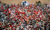 Tributes to Jan Kuciak and his fiancée Martina Kusnirova. (© picture-alliance/dpa)