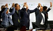 At the end of the conference in Paris in 2015. (© picture-alliance/dpa/François Mori)