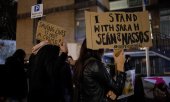 Protest against the indictment outside the Greek embassy in London. (© picture alliance/ZUMAPRESS.com/Hesther Ng)