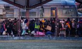 Around half a million refugees from Ukraine arrived in Poland in the first week of war. (© picture alliance/dpa/Kay Nietfeld)