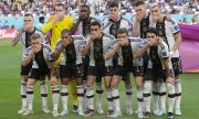 The German team in Qatar on November 23. (© picture alliance/firo Sportphoto/Sebastian EL-SAQQA)
