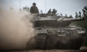 Leopard tanks are produced in Germany and can only be delivered to Ukraine with Berlin's approval.  (© picture alliance/dpa / Michael Kappeler)
