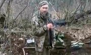 The video shows only the soldier, not those who shot him. (© picture alliance / ASSOCIATED PRESS / Uncredited)