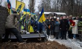 Funeral of a soldier killed near Zaporizhzhia at a cemetery in Kyiv. (© picture alliance / ZUMAPRESS.com / Laurel Chor)