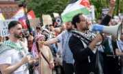 Demonstrations took place in Berlin after the event was stopped. (© picture alliance/dpa / Fabian Sommer)
