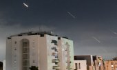 Israel's Iron Dome air defence system was able to prevent fatalities but 31 people were injured. (© picture-alliance/ASSOCIATED PRESS / Tomer Neuberg)