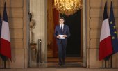 Prime Minister Gabriel Attal on his way to make a government statement on Sunday evening. Voter turnout in France hit a historic high of 67 percent. (© picture alliance/ASSOCIATED PRESS/ Thomas Padilla)