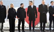 Mr and Mrs Zelensky with leaders of Latvia, Finland, Lithuania and Canada.  (© picture alliance/dpa/Lehtikuva / Heikki Saukkomaa)