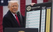 US President Trump presented his tariff plans in the Rose Garden of the White House - after which EU Commission President von der Leyen announced countermeasures. (© picture alliance/ASSOCIATED PRESS/Mark Schiefelbein)