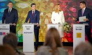 Running for president (from left): Crin Antonescu, Nicușor Dan, Elena Lasconi and George Simion. (© picture alliance / ASSOCIATED PRESS/Vadim Ghirda)